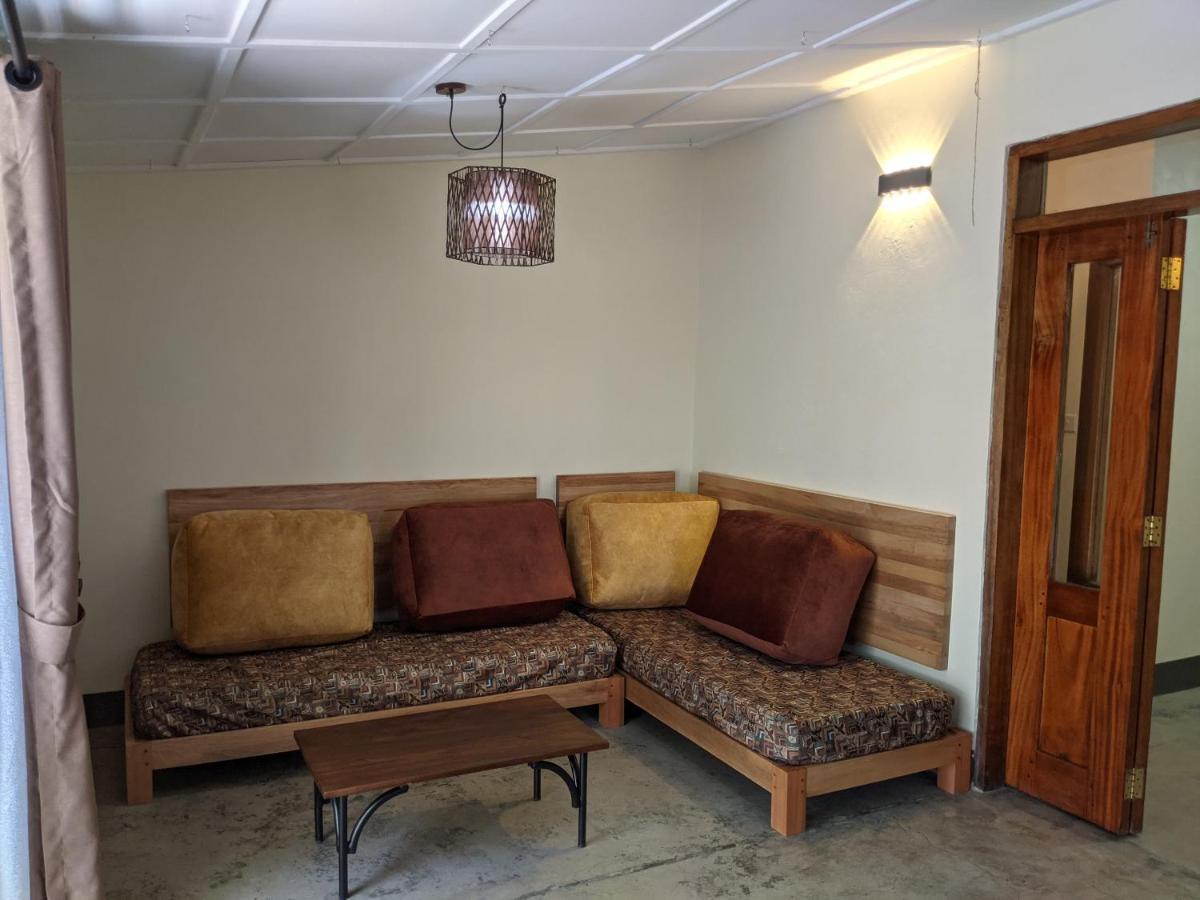 Fort Portal Dutchess Hotel And Restaurant מראה חיצוני תמונה