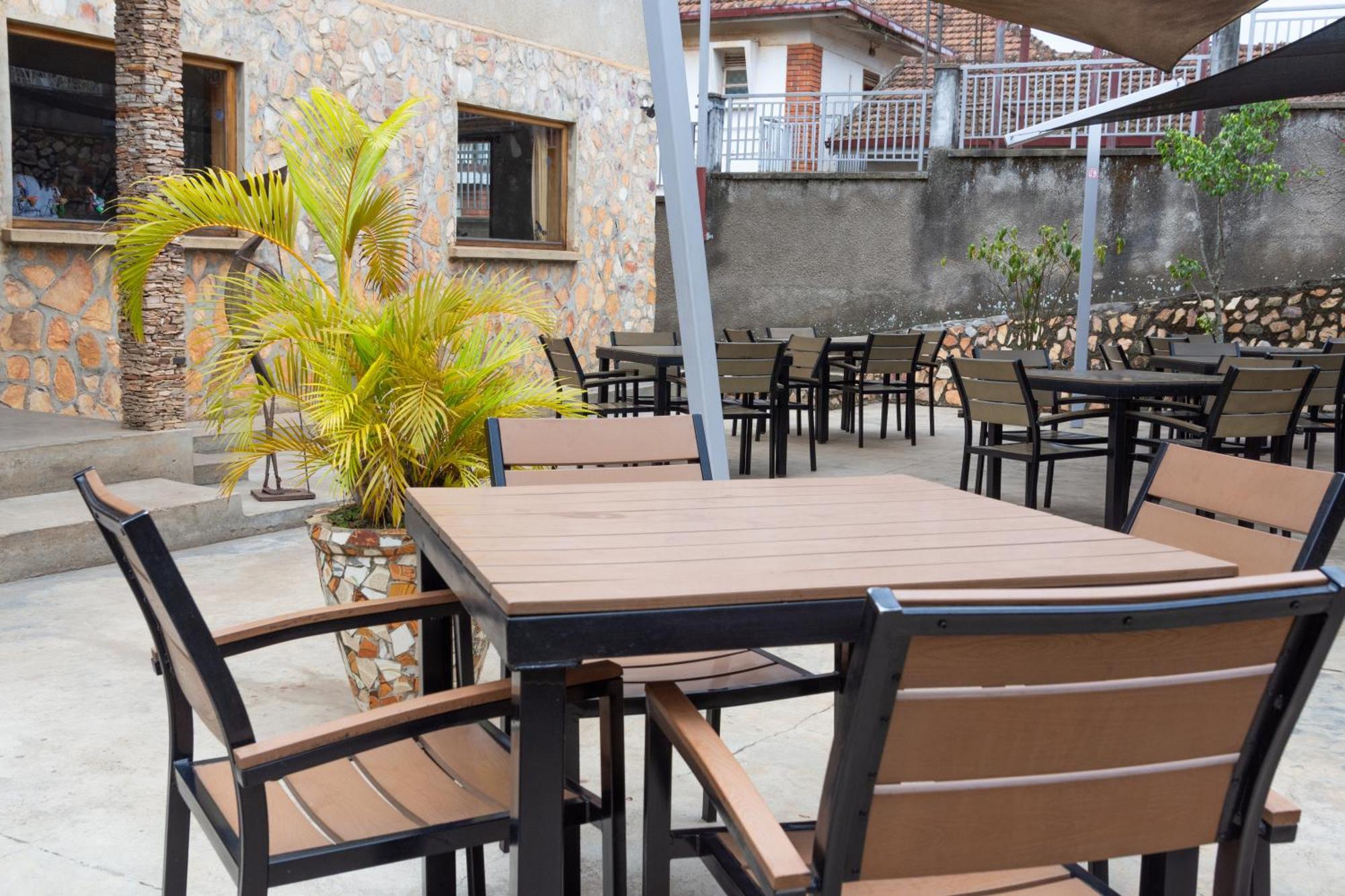 Fort Portal Dutchess Hotel And Restaurant מראה חיצוני תמונה