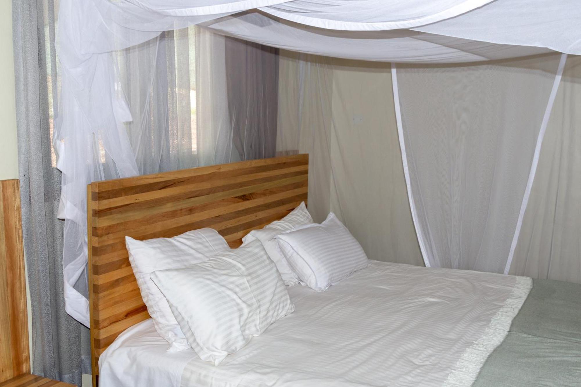 Fort Portal Dutchess Hotel And Restaurant מראה חיצוני תמונה