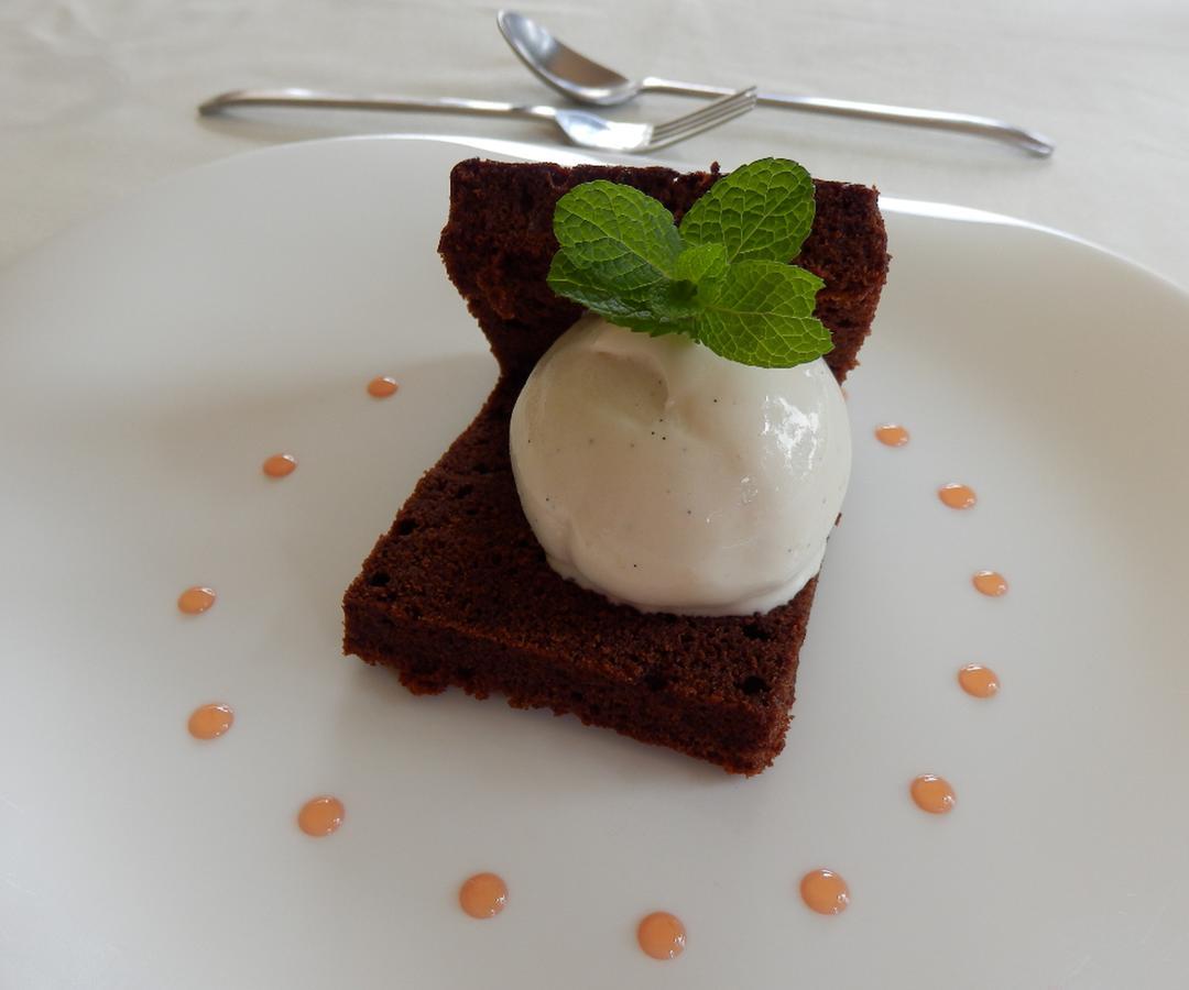Fort Portal Dutchess Hotel And Restaurant מראה חיצוני תמונה